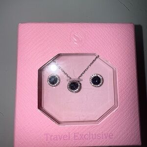 NWT SWAROVSKI Elegant Silver and Blue Jewelry Set